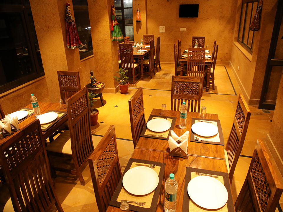 Rooftop restaurant in jaisalmer | Best restaurant in jaisalmer | Veg
